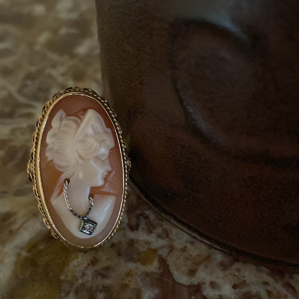 Cameo Ring